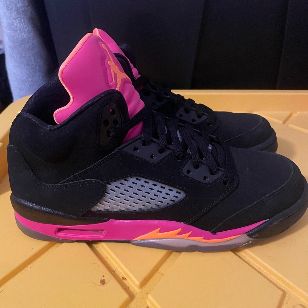 Girls' Nike Air Jordan V 5 Black Bright Cactus Citrus Pink Retro GS
2013